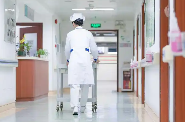 職校學習是他們確立工作方針培養工作榮譽感的關鍵時期 職校學習是他們確立工作方針培養工作榮譽感的關鍵時期