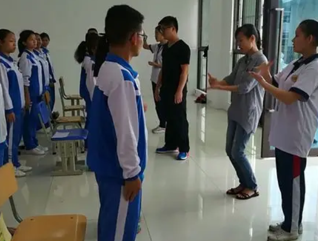 引導(dǎo)學(xué)生在實際問題解決中錘煉身手推動差異化教育和個性化指導(dǎo)