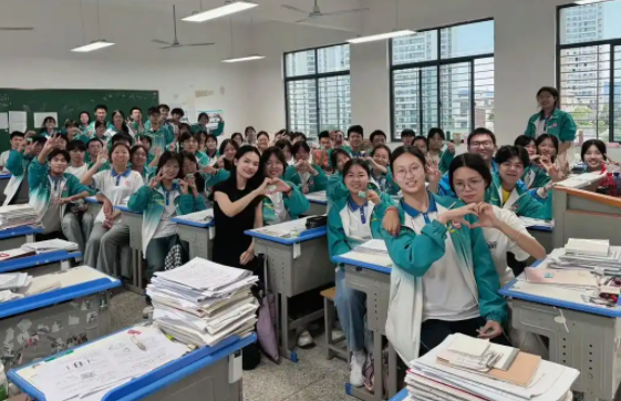 從課堂革新到教研突破再到特色試點(diǎn)教育正以改革為筆 從課堂革新到教研突破再到特色試點(diǎn)教育正以改革為筆